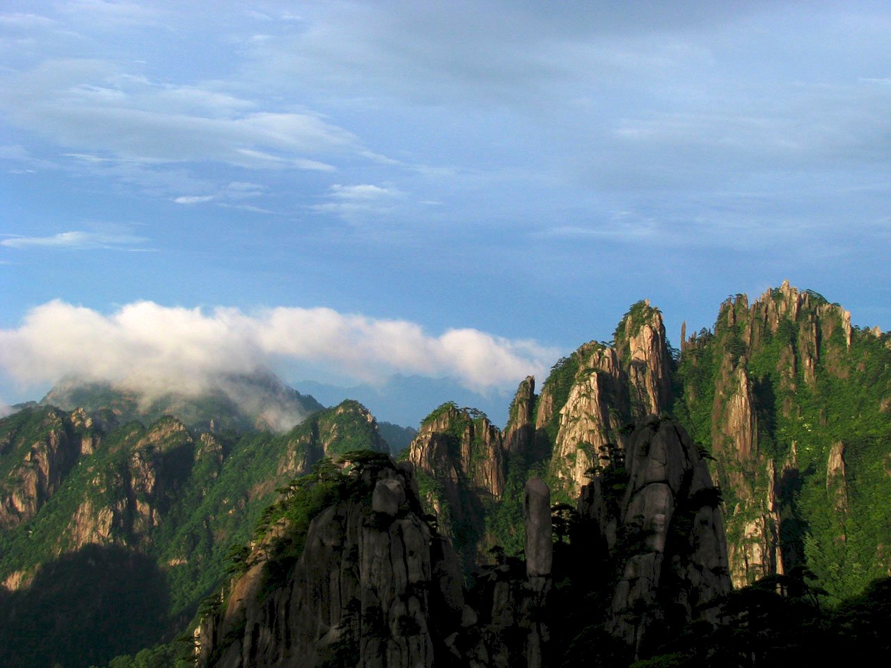 Mount_Huangshan_China_Trek