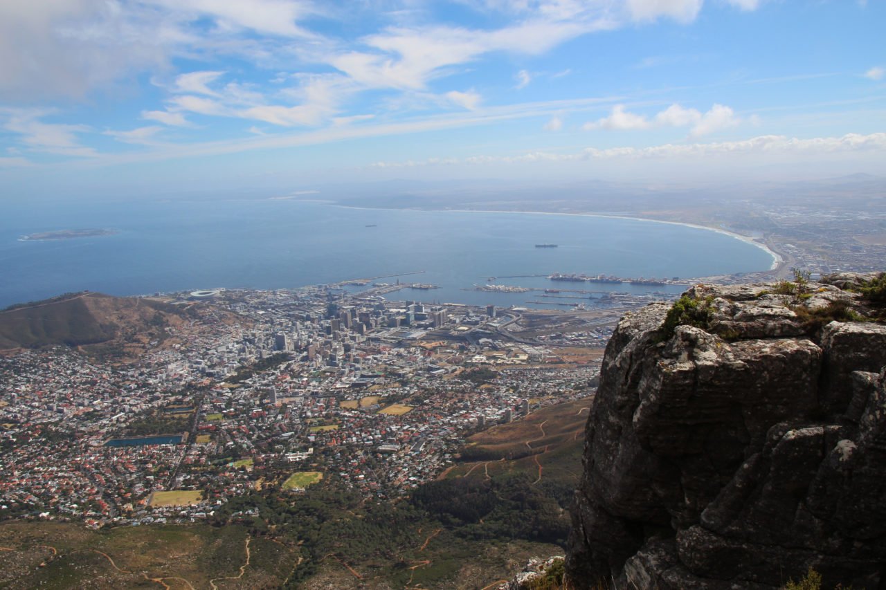 table_bay_table_mountain_city_bowl_view