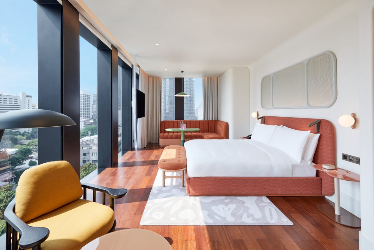 the_standard_hotel_bangkok_bedroom